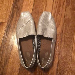 TOMS Womens Slip-on’s